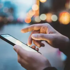 Jak łatwo ustawić APN Plus i cieszyć się mobilnym internetem