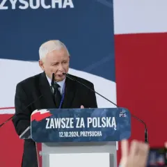 Ile PiS ma posłów w Sejmie? Zaskakująca liczba i jej znaczenie