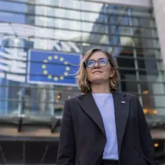 Biejat ile ma lat? Odkryj wiek Magdaleny Biejat i więcej!