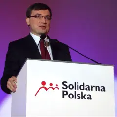 Solidarna Polska: Prawica czy lewica? Odkryj jej prawdziwe oblicze