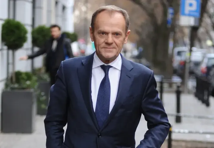 Czy Tusk zna niemiecki? Oto zaskakujące fakty o jego językowych umiejętnościach