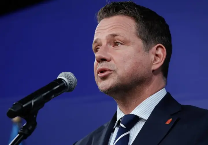 Ile zarabia Trzaskowski? Zaskakujące fakty o jego pensji