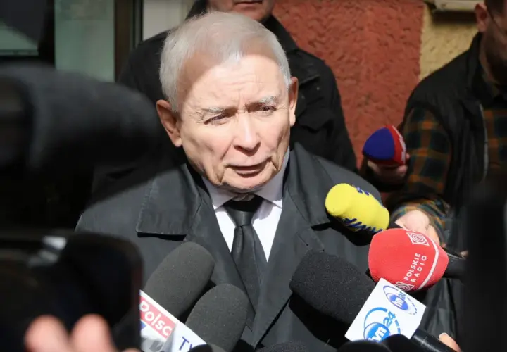 Dwie wieże Kaczyńskiego: kontrowersje, które wstrząsnęły Polską