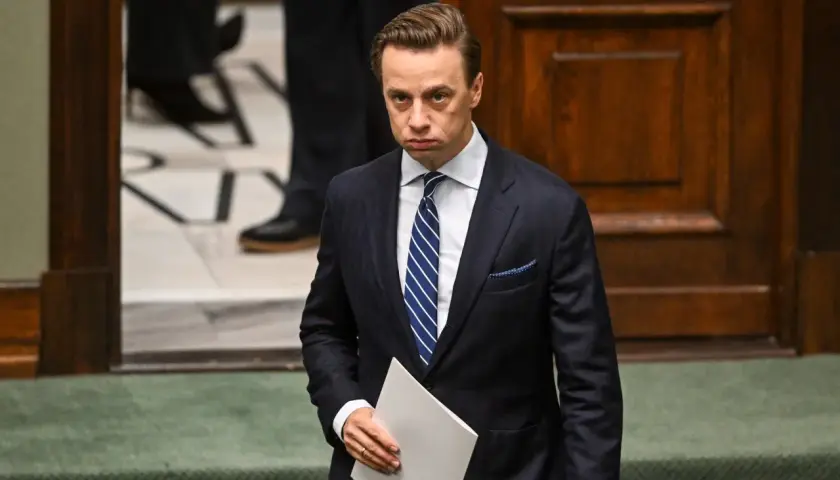 Krzysztof Bosak - skąd pochodzi i jakie ma korzenie?
