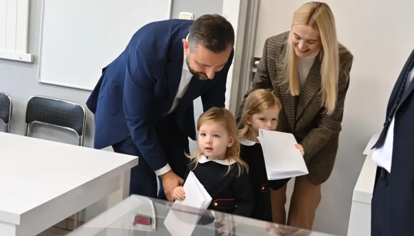 Kosiniak-Kamysz ile ma dzieci? Zaskakujące fakty o jego potomkach